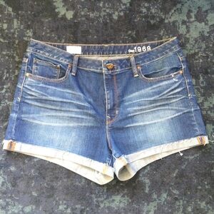 Gap 1969 Maddie Cut-Off Denim Shorts Waist 33" Inseam 3" Midrise